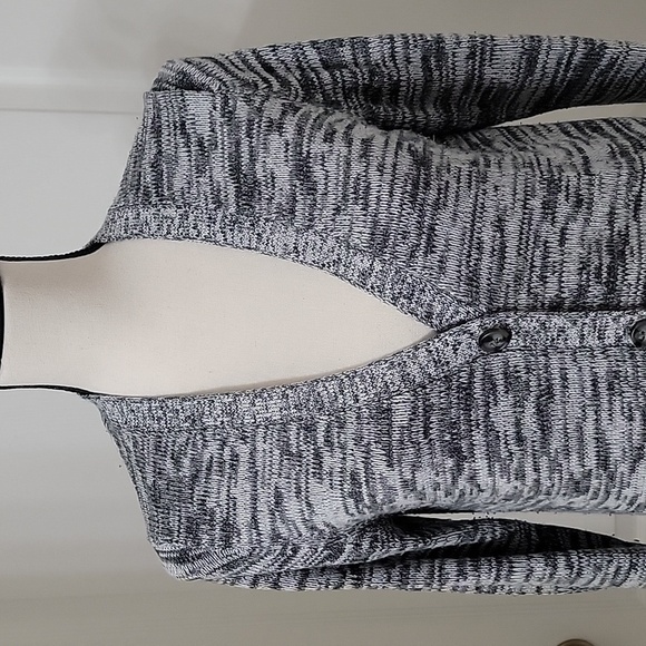 Gap Size M Gray White Black Marled Button Front Cardigan Sweater with Pockets - Picture 2 of 13